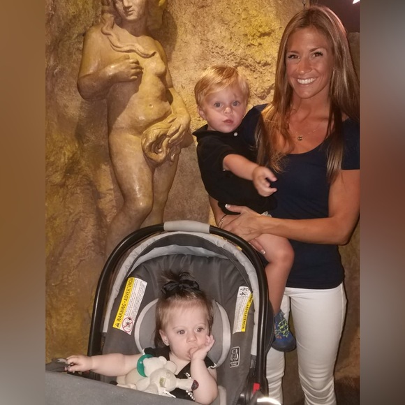 Meet your Posher, Heather - Picture 2 of 2